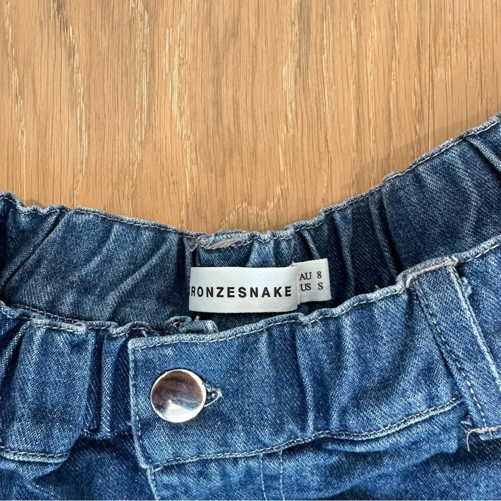 The Bronze Snake Delaney Denim Set Dark Blue Short Sleeve Jean Top Shorts Coord - Picture 10 of 14